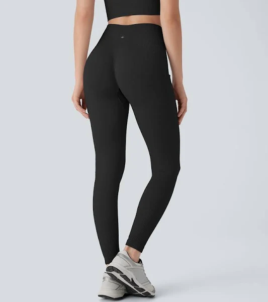 Halara Seamless Flow High Waisted 7/8 Yoga Leggings